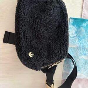 lululemon athletica Charcoal Sherpa Crossbody Bag